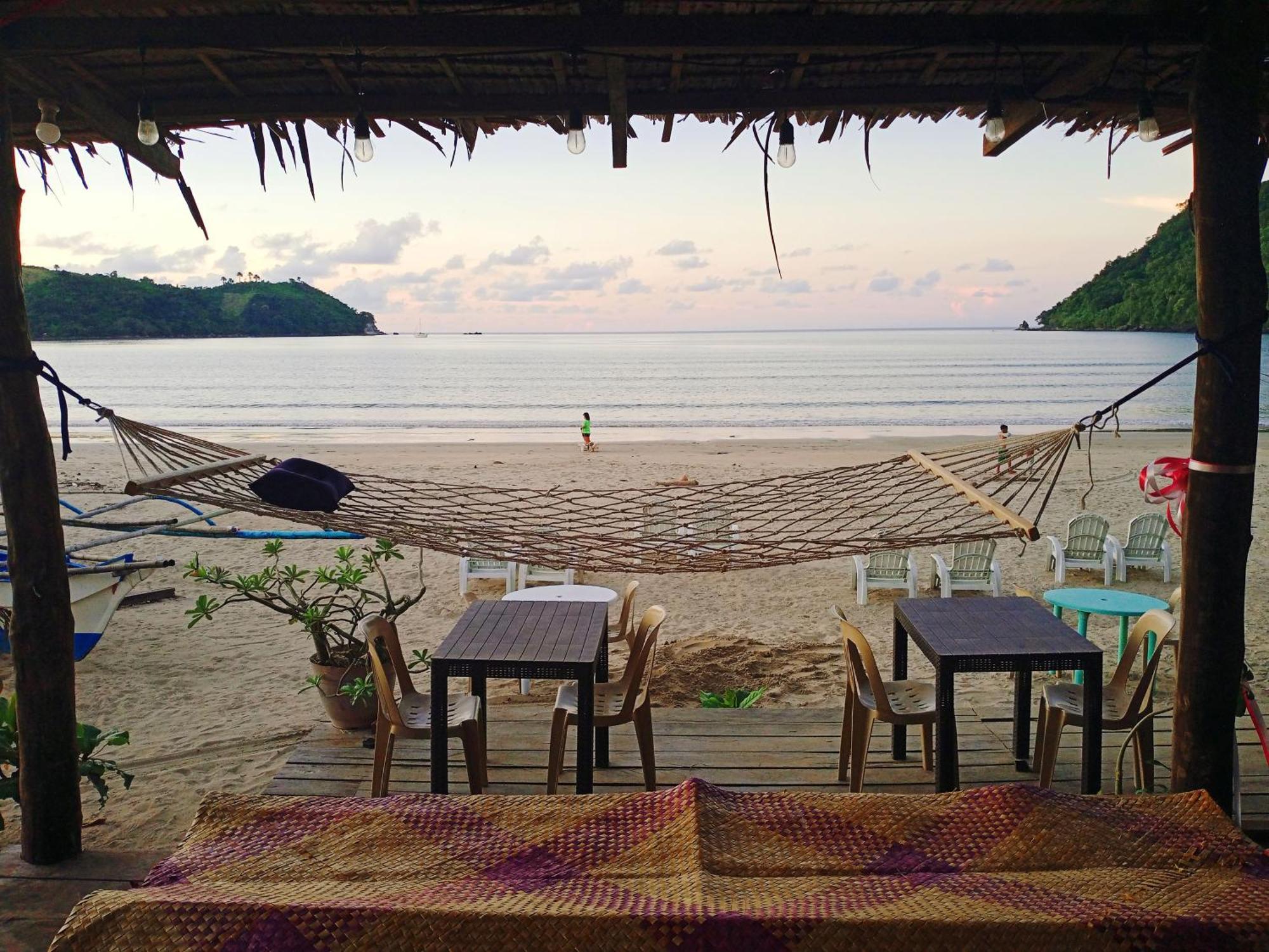 Amwani Breeze Apartment El Nido Bagian luar foto